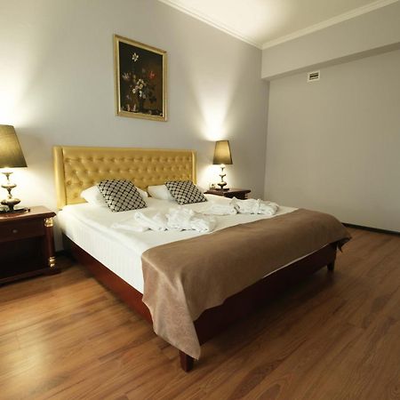 รอยัล พาร์คโฮเต็ล แอนด์ สปา Hotel อัสตานา ภายนอก รูปภาพ