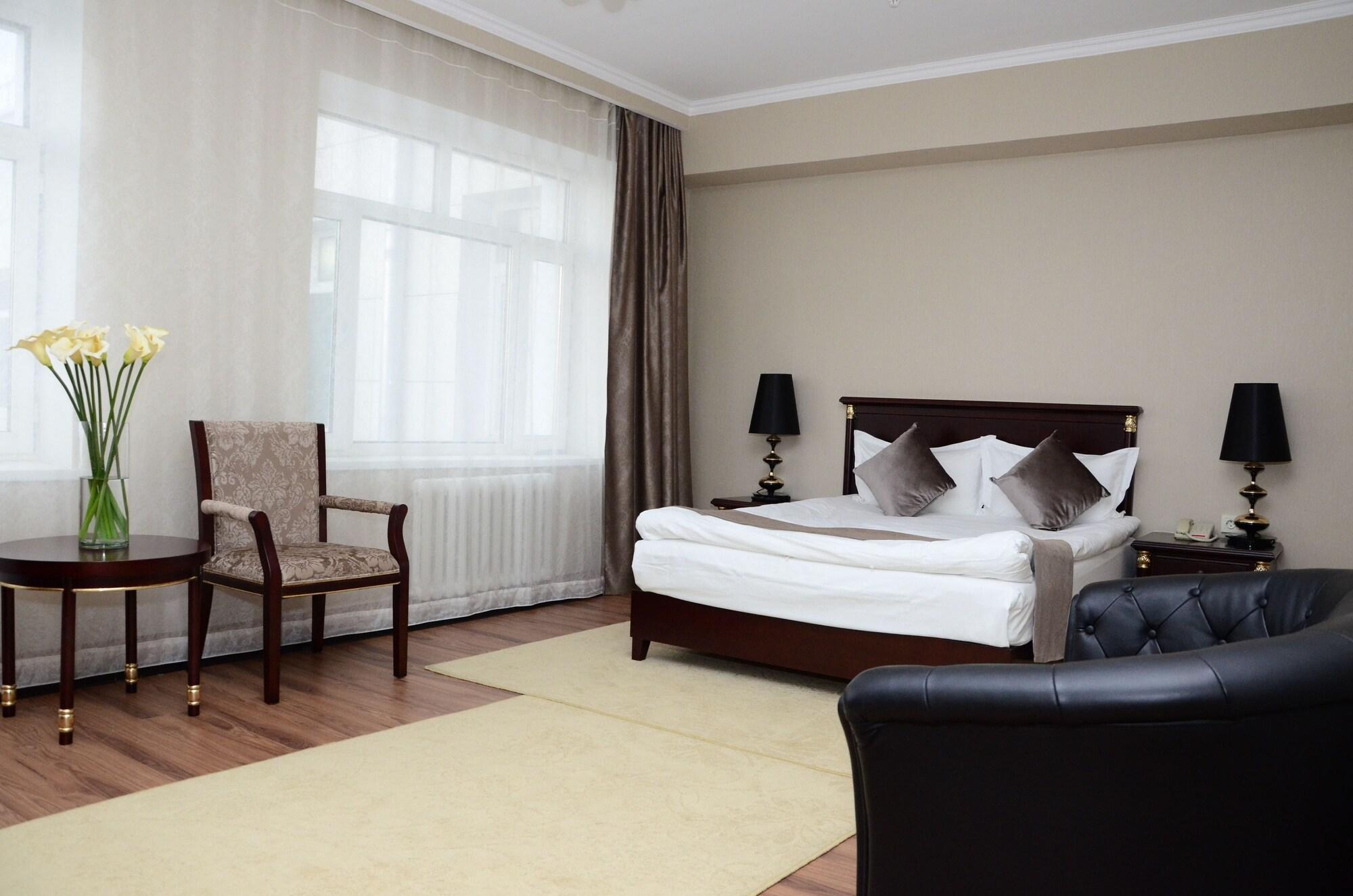 รอยัล พาร์คโฮเต็ล แอนด์ สปา Hotel อัสตานา ภายนอก รูปภาพ