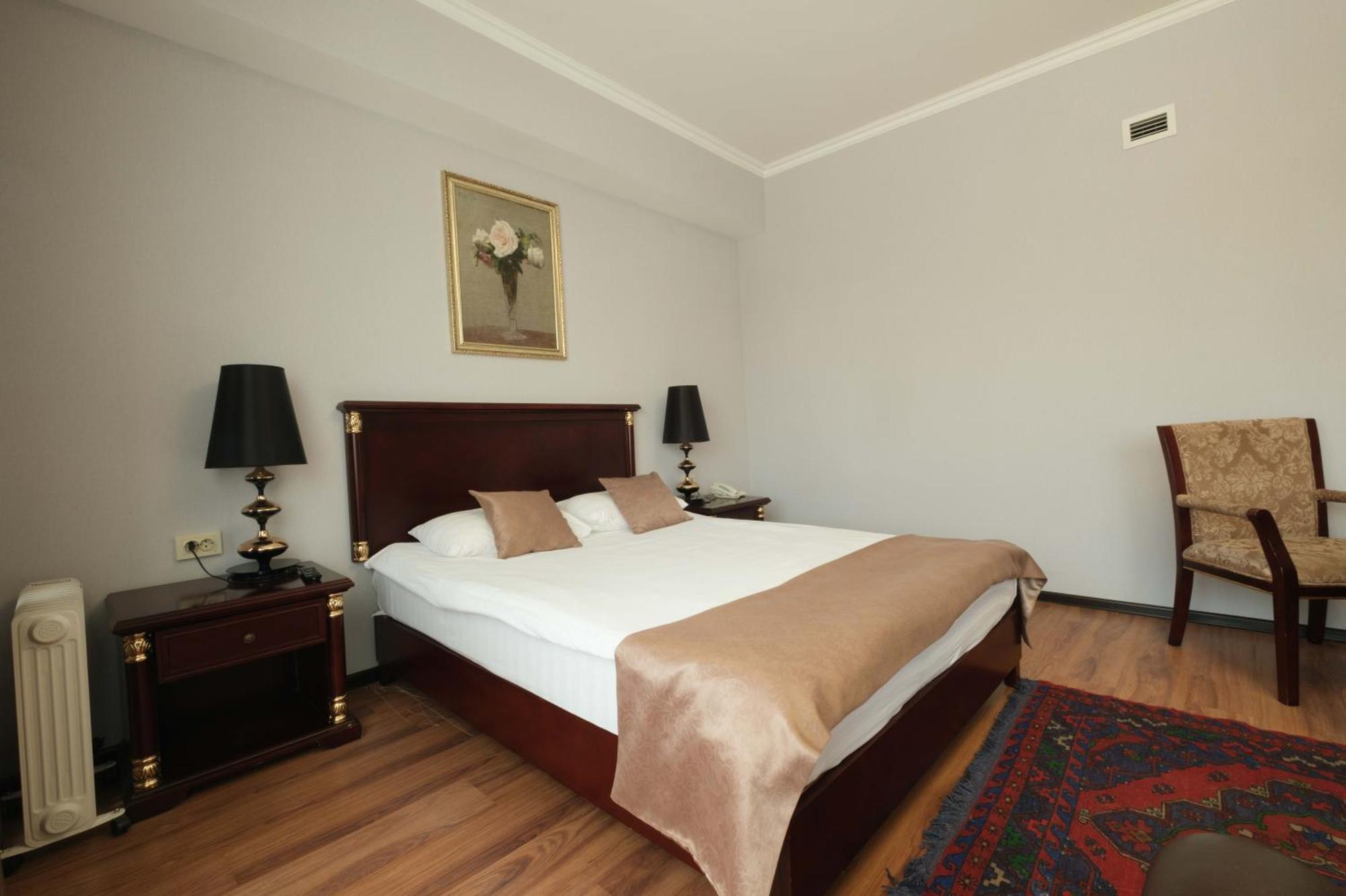 รอยัล พาร์คโฮเต็ล แอนด์ สปา Hotel อัสตานา ภายนอก รูปภาพ