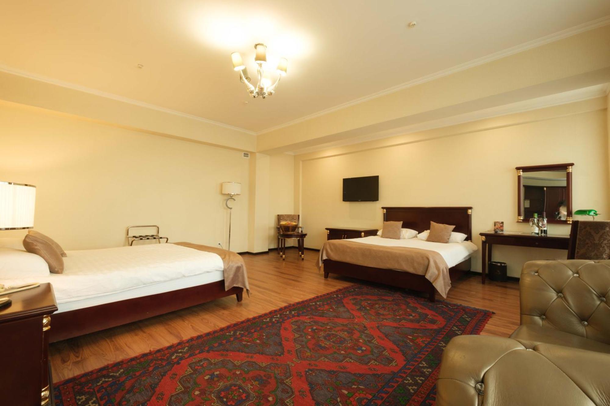 รอยัล พาร์คโฮเต็ล แอนด์ สปา Hotel อัสตานา ภายนอก รูปภาพ