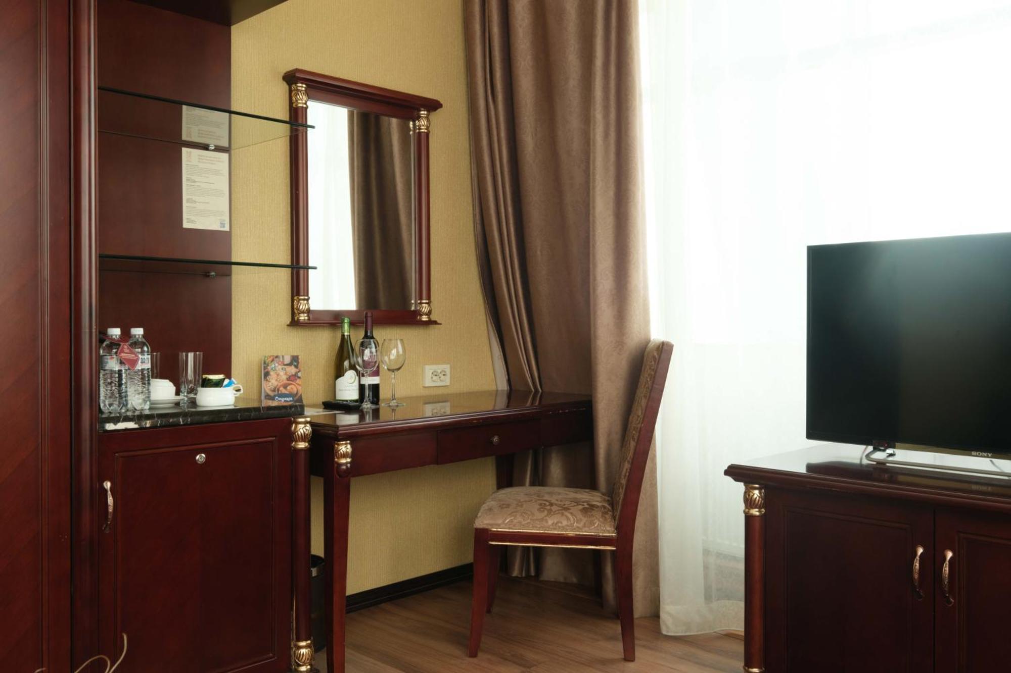 รอยัล พาร์คโฮเต็ล แอนด์ สปา Hotel อัสตานา ภายนอก รูปภาพ
