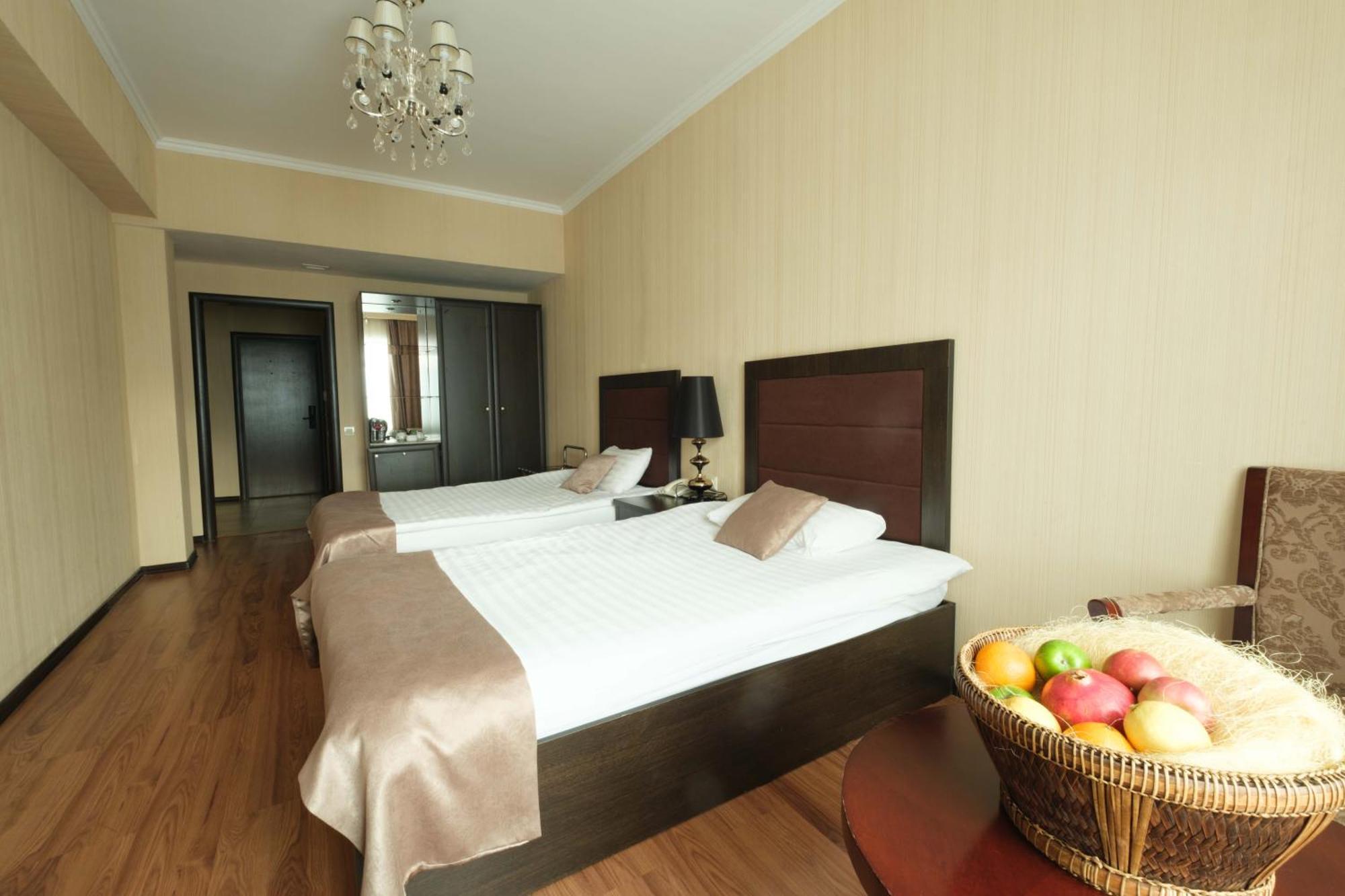 รอยัล พาร์คโฮเต็ล แอนด์ สปา Hotel อัสตานา ภายนอก รูปภาพ